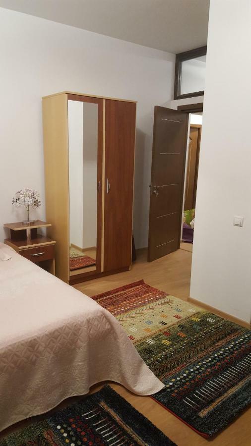 Apartmán Casa Soarelui Roşu Exteriér fotografie
