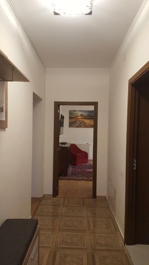 Apartmán Casa Soarelui Roşu Exteriér fotografie