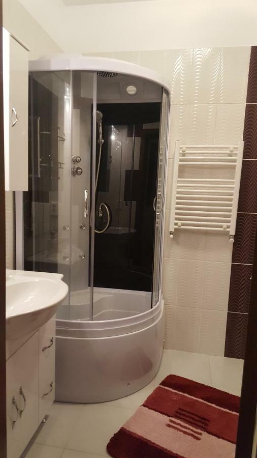Apartmán Casa Soarelui Roşu Exteriér fotografie